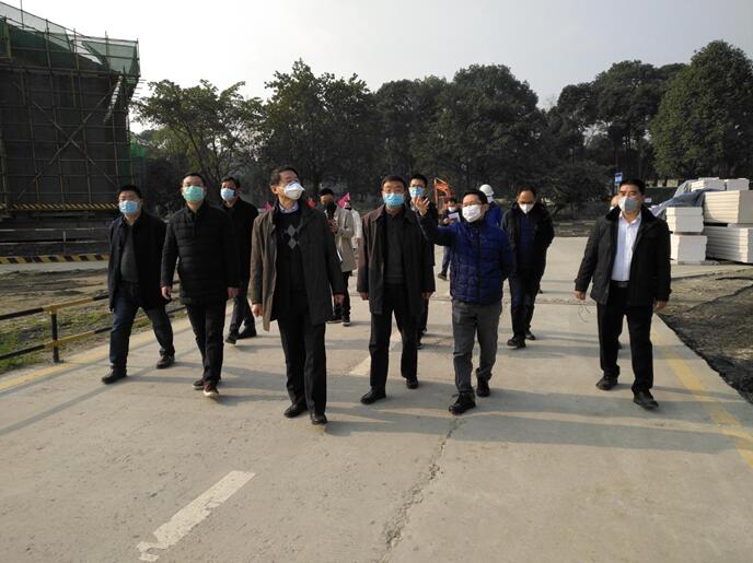 集团党委书记、董事长任丁率队 赴金牛宾馆检查工作