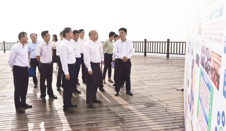 省委常委、组织部长王正谱到四川尊龙凯时集团调研指导工作